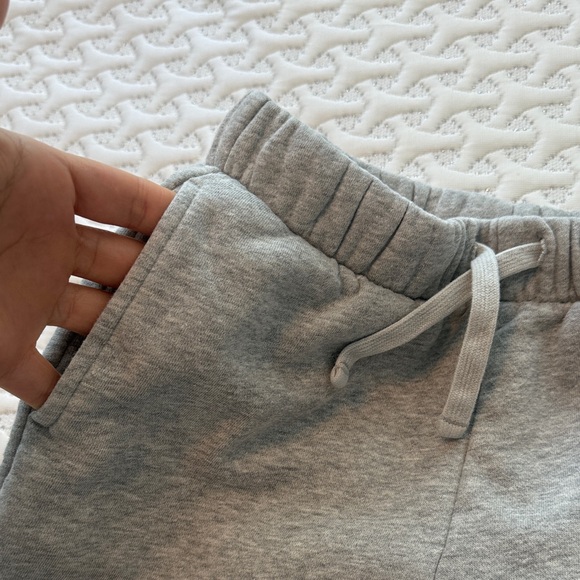 GAP Kids Gray Joggers with Pink Logo - Picture 4 of 6